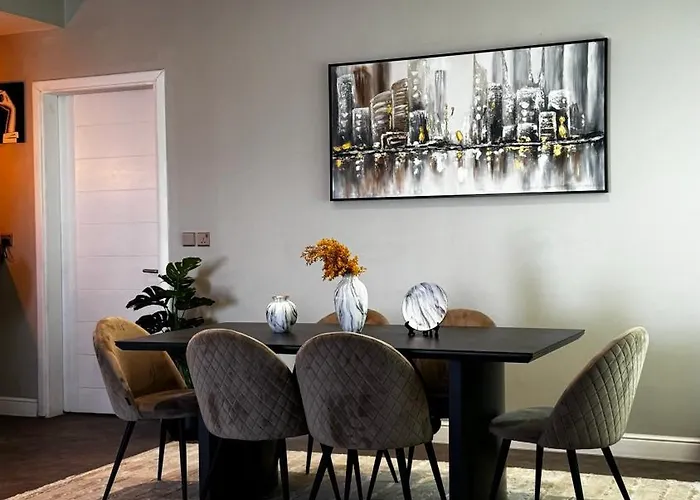 Dna Luxury Apartments ,Smart Entry , Perfect View