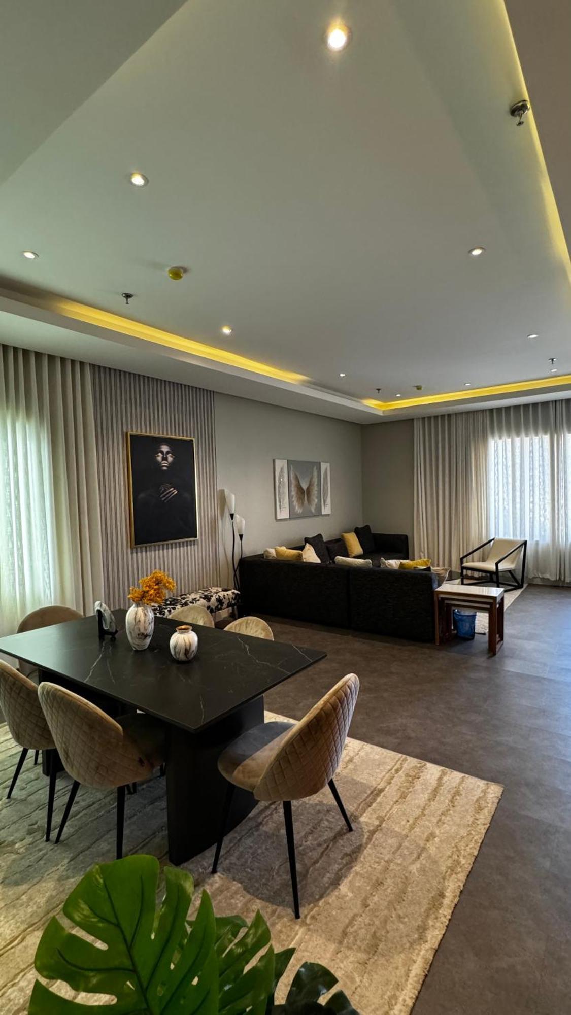 Dna Luxury ,smart Entry , Perfect View Apartment *